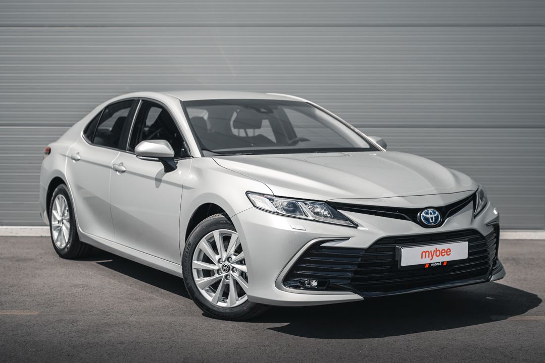 Toyota Camry 2.5 Hybrid Luxury