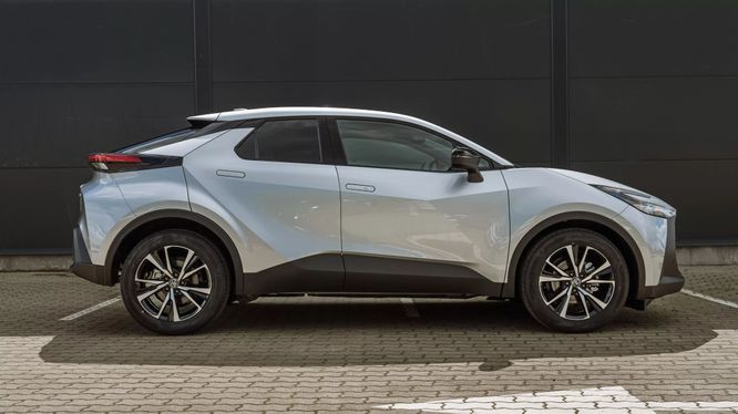 Toyota CH-R 1.8 Hybrid Style