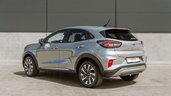 Ford Puma Titanium AT