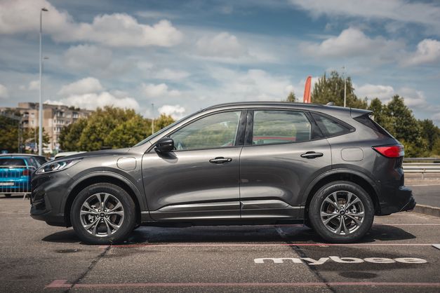 Ford Kuga ST-LINE 2.5 FHEV FULL HYBRID