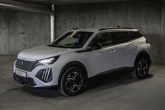 Peugeot 2008 Hybrid