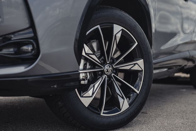 MG HS HEV 2kWh AT EXCLUSIVE