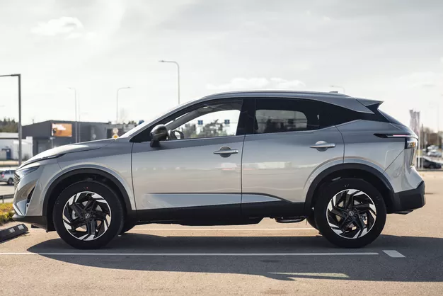 Nissan Qashqai N-connecta AT