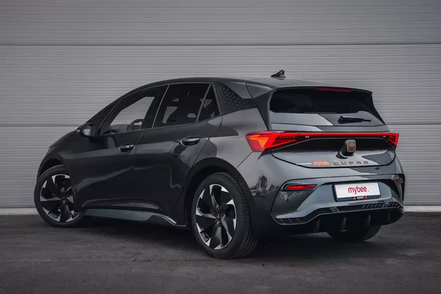 Cupra Born 58KWH 204 HP 