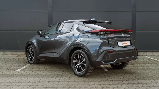 Toyota C-HR Hybrid MY24 Style