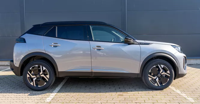 Peugeot 2008 GT PureTech 130 AT8